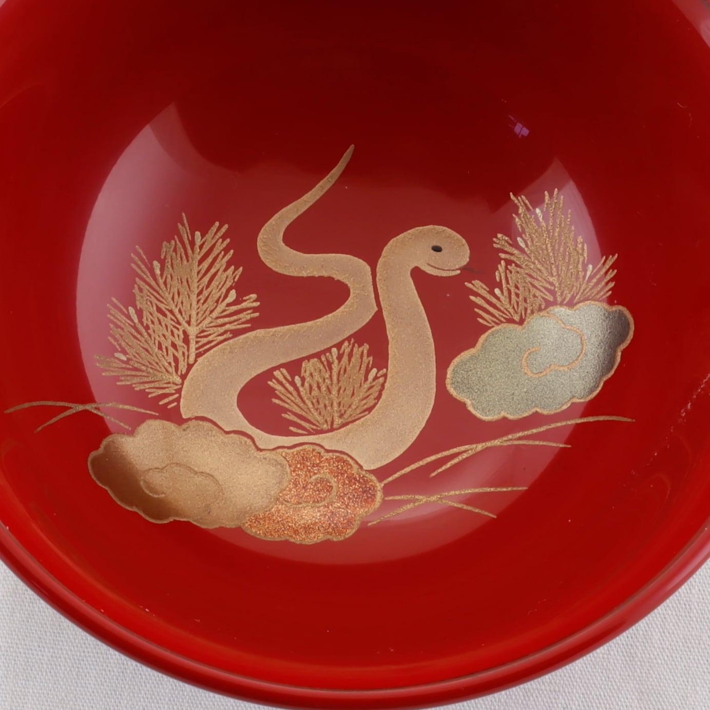 17-7 輪島塗 ぐい吞み／朱塗／干支 巳蒔絵 | 輪島塗 加藤漆器店 公式