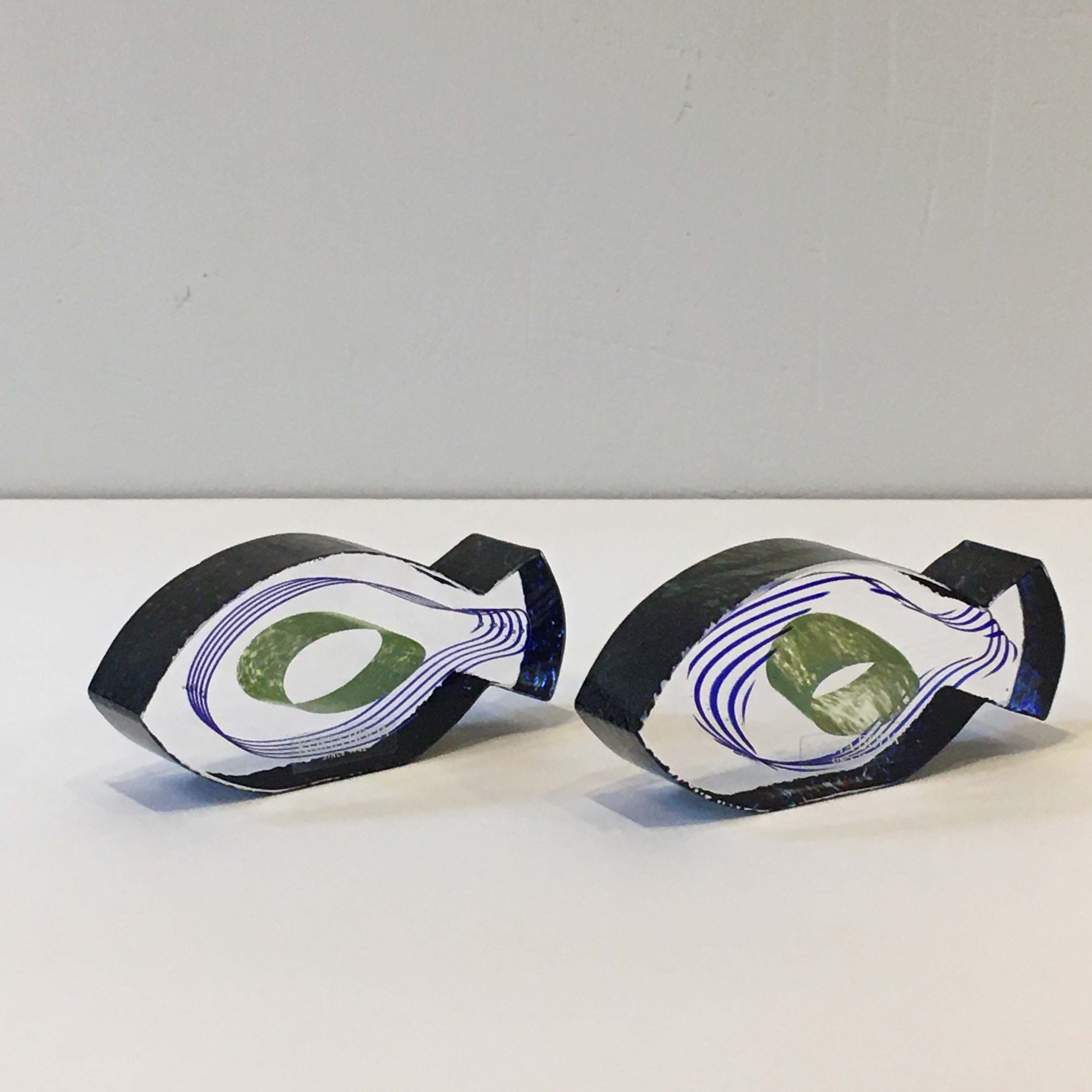 Kosta Boda のスエーデンガラス工芸品(作者の刻印入り署名付き) Kosta