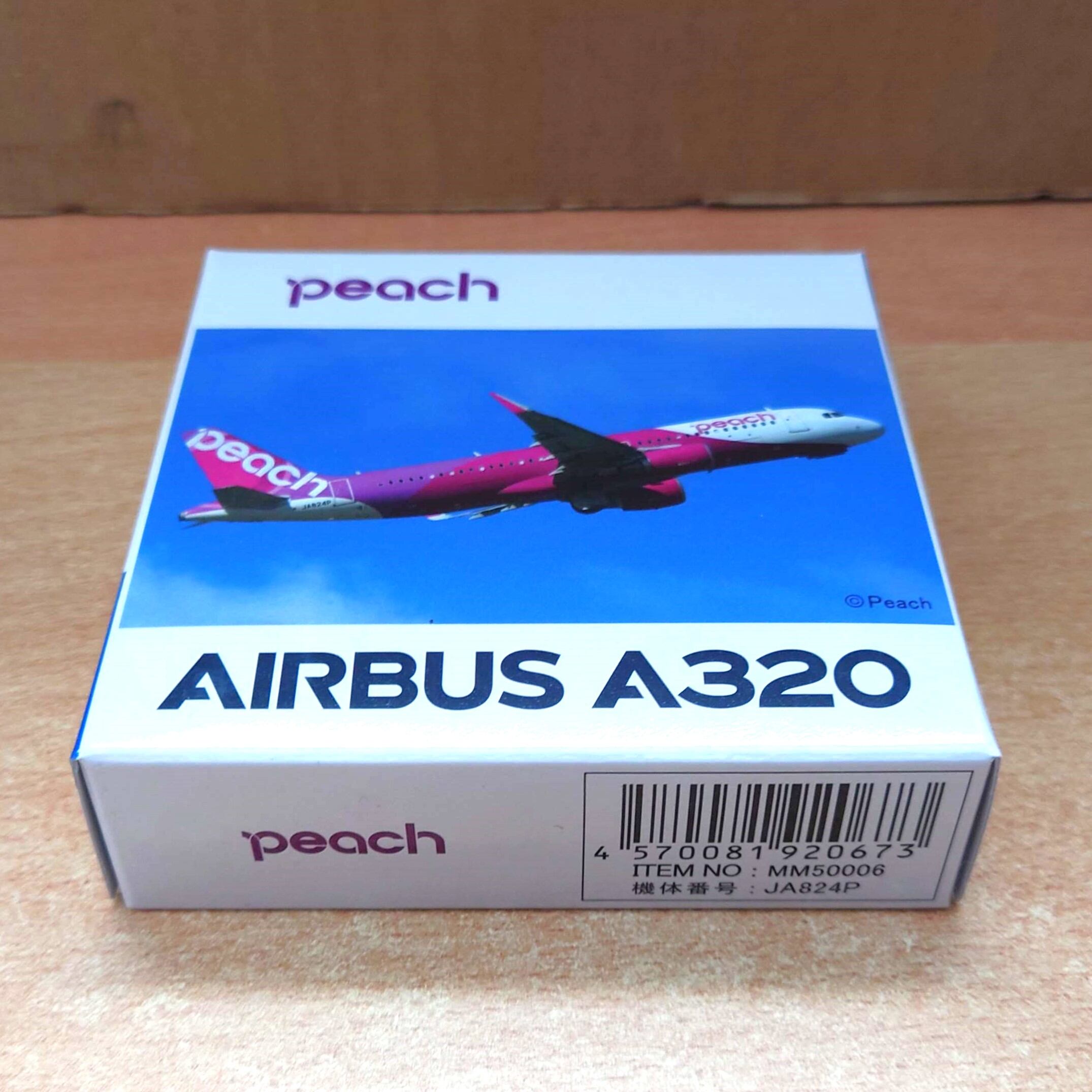 クロスウイング AIRBUS エアーバス A320 peach ピーチ 1:100
