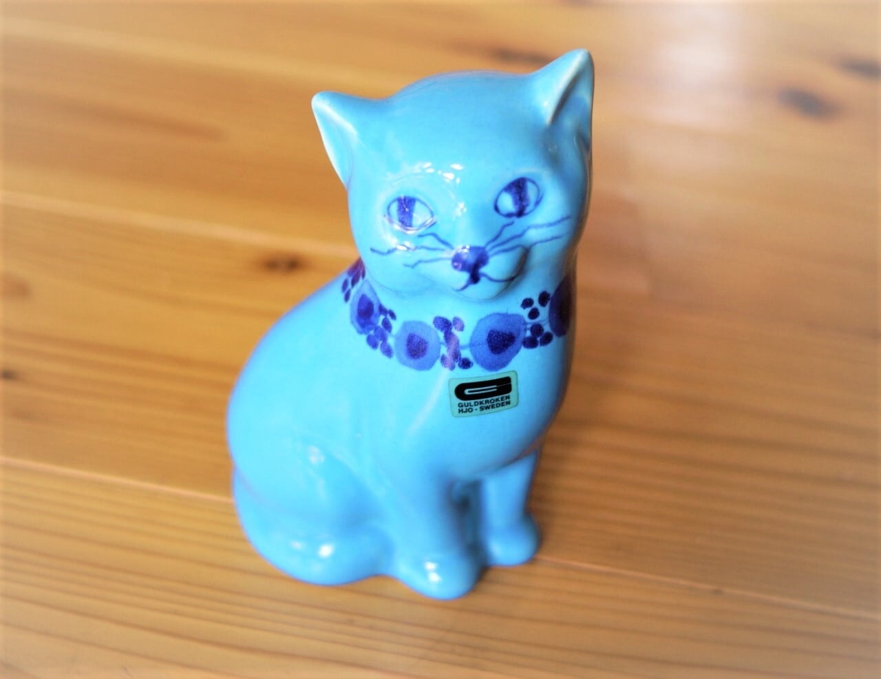 昭和レトロ ネコ ねこ 猫 大型の置物 陶器 ブルー 青 花柄 フィギュリン