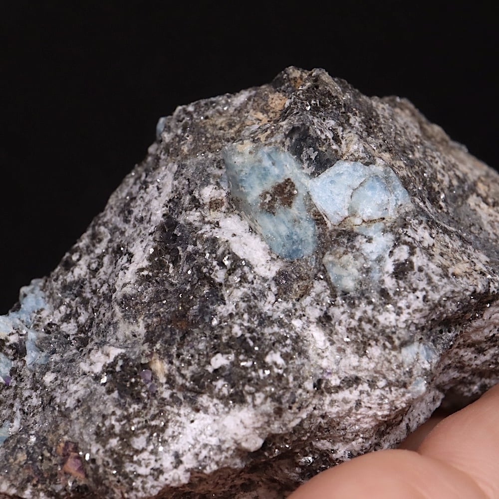 自主採掘！アクアマリン カリフォルニア産 425g AQ337 鉱物 原石