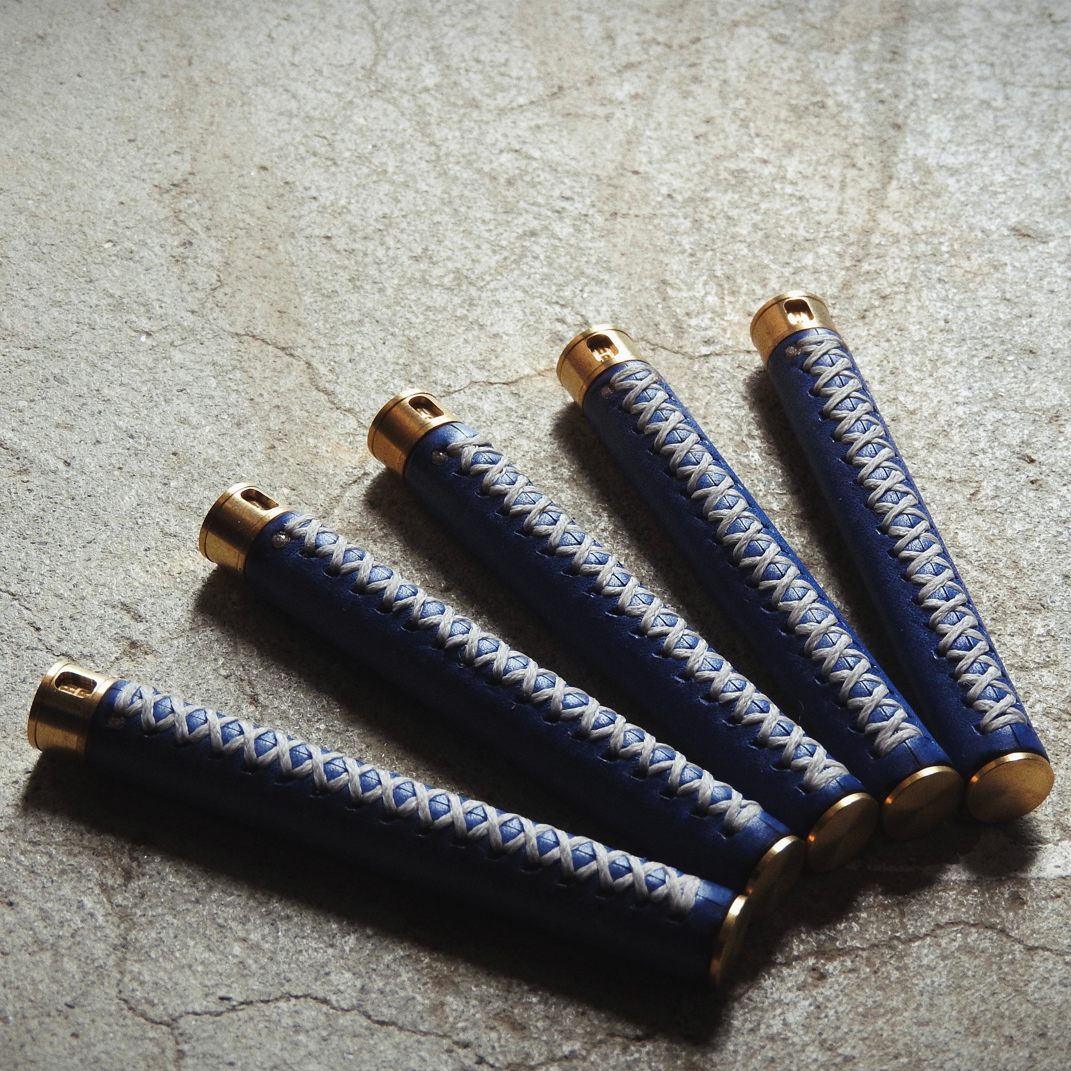 コラボ限定色】Schicksal×Kohanyan 硬度表示窓付き革軸芯ケース マヤ