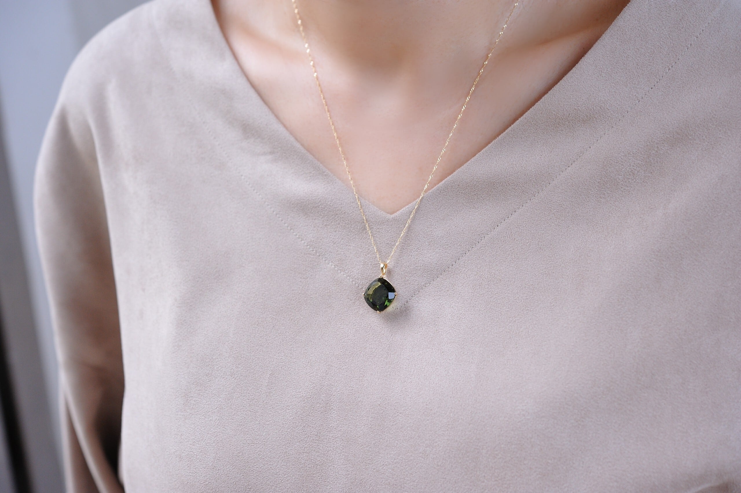 K18 モルダバイト ペンダントトップ | rfrees ～place of healing～