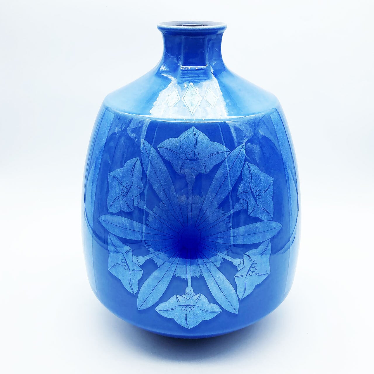 504995 中田一於 作 淡青釉裏銀彩 花瓶（茶道具）陶芸家・壷・花入・