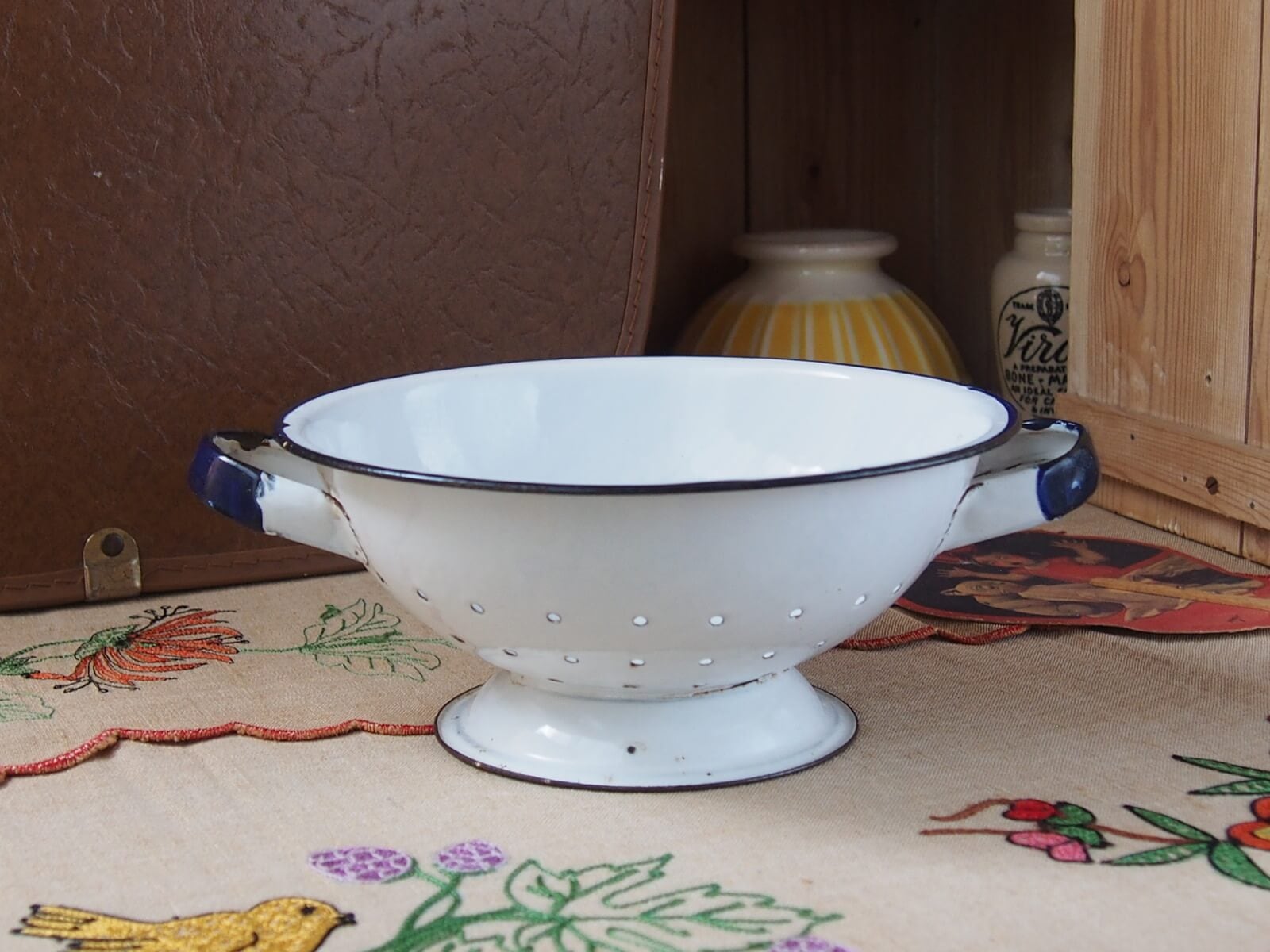 イギリスアンティーク ホーローコランダー | Bonny Bee