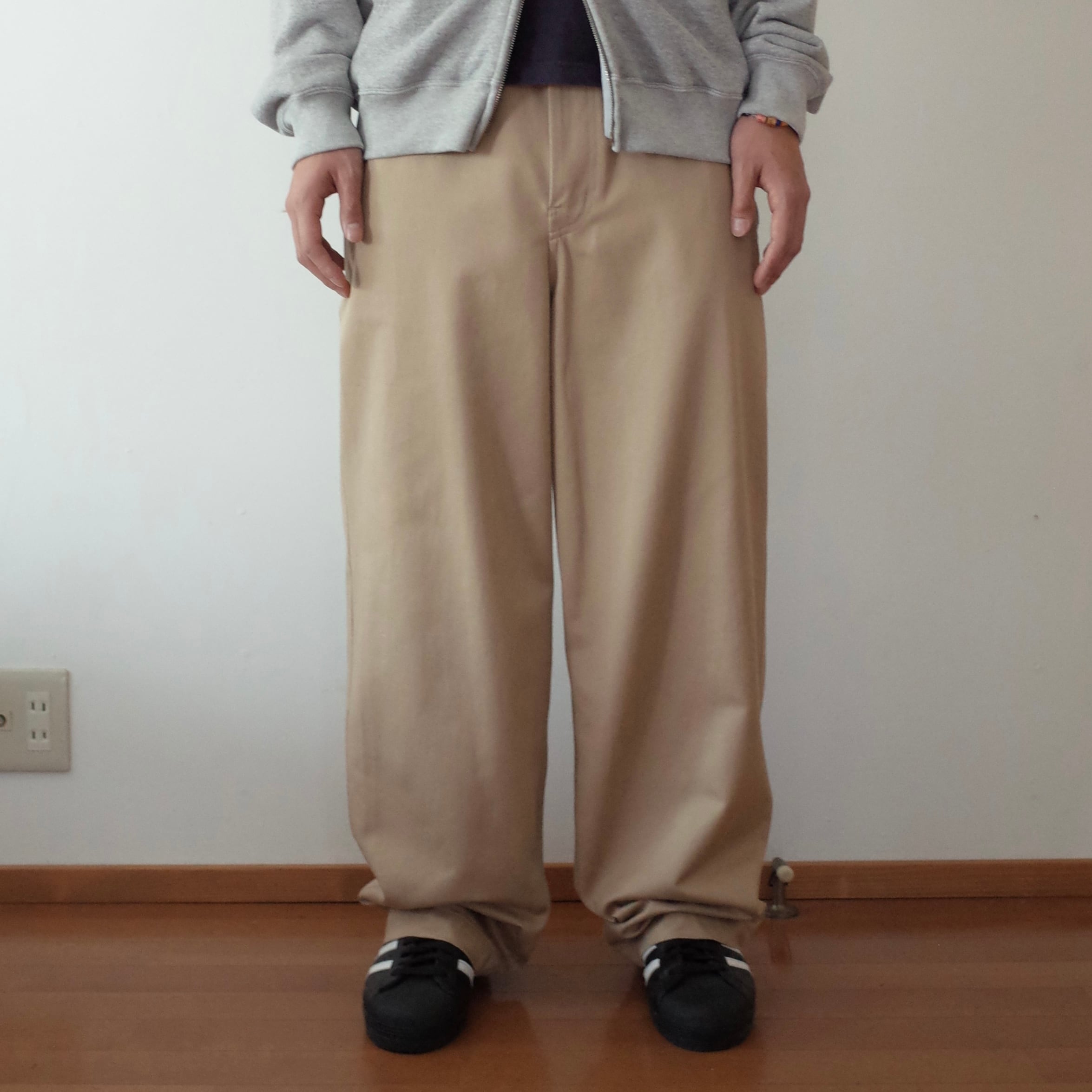 SO ORIGINAL BAGGY CHINO PANTS (BEIGE) | SO SHOP & HOSTEL NAKAMEGURO