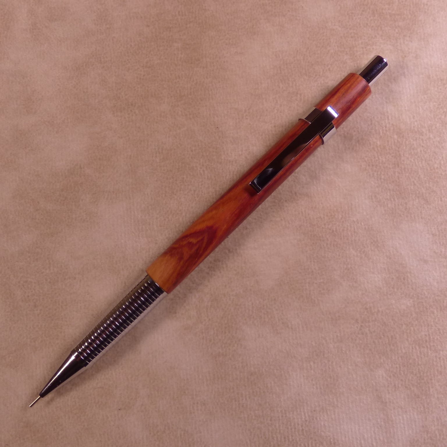 クラフトA MP202 本花カリン瘤紅白シャープペンシル0.5mm