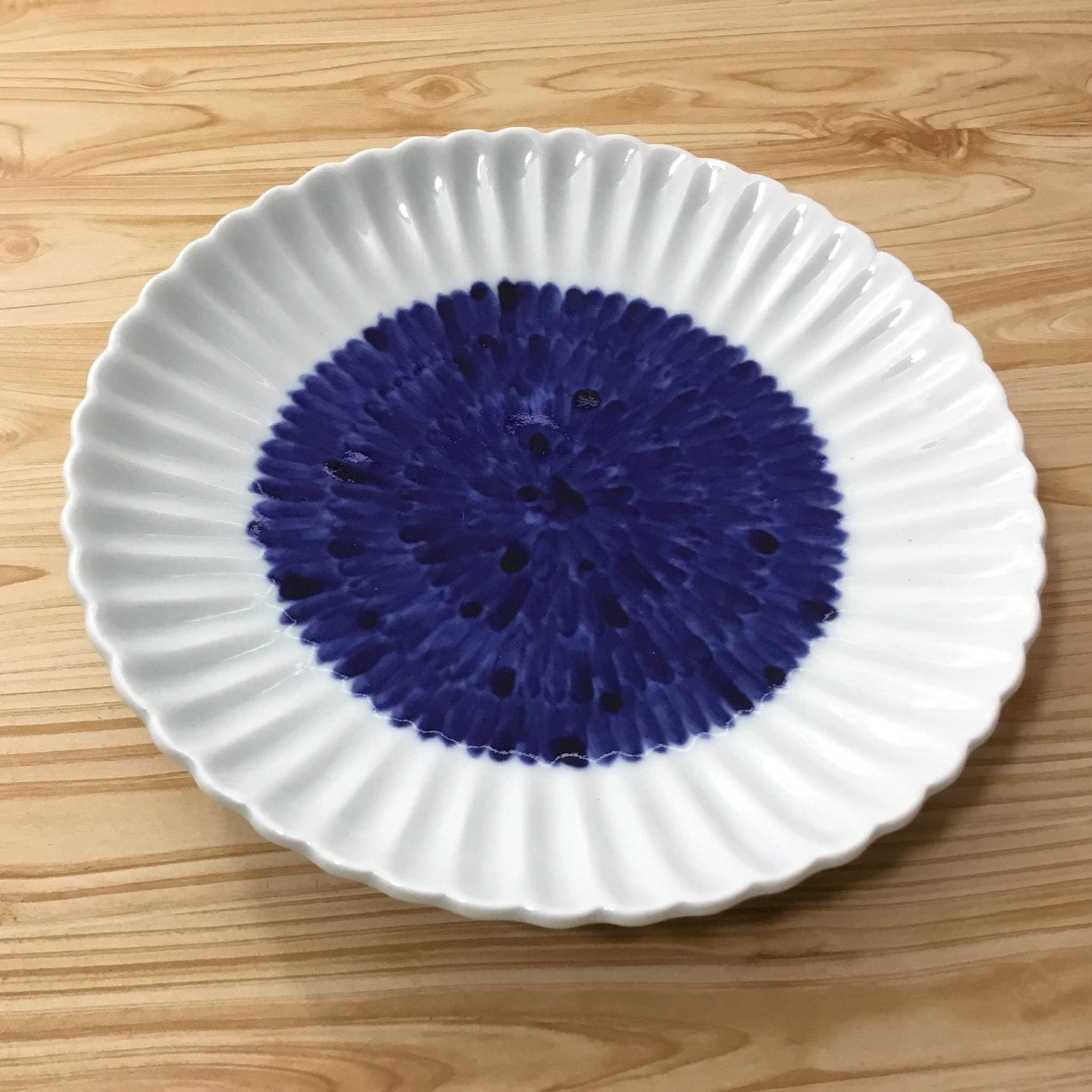 藍古九谷 柴垣に菊花の図 五寸皿 藍古九谷 柴垣に菊花の図 五寸皿 藍