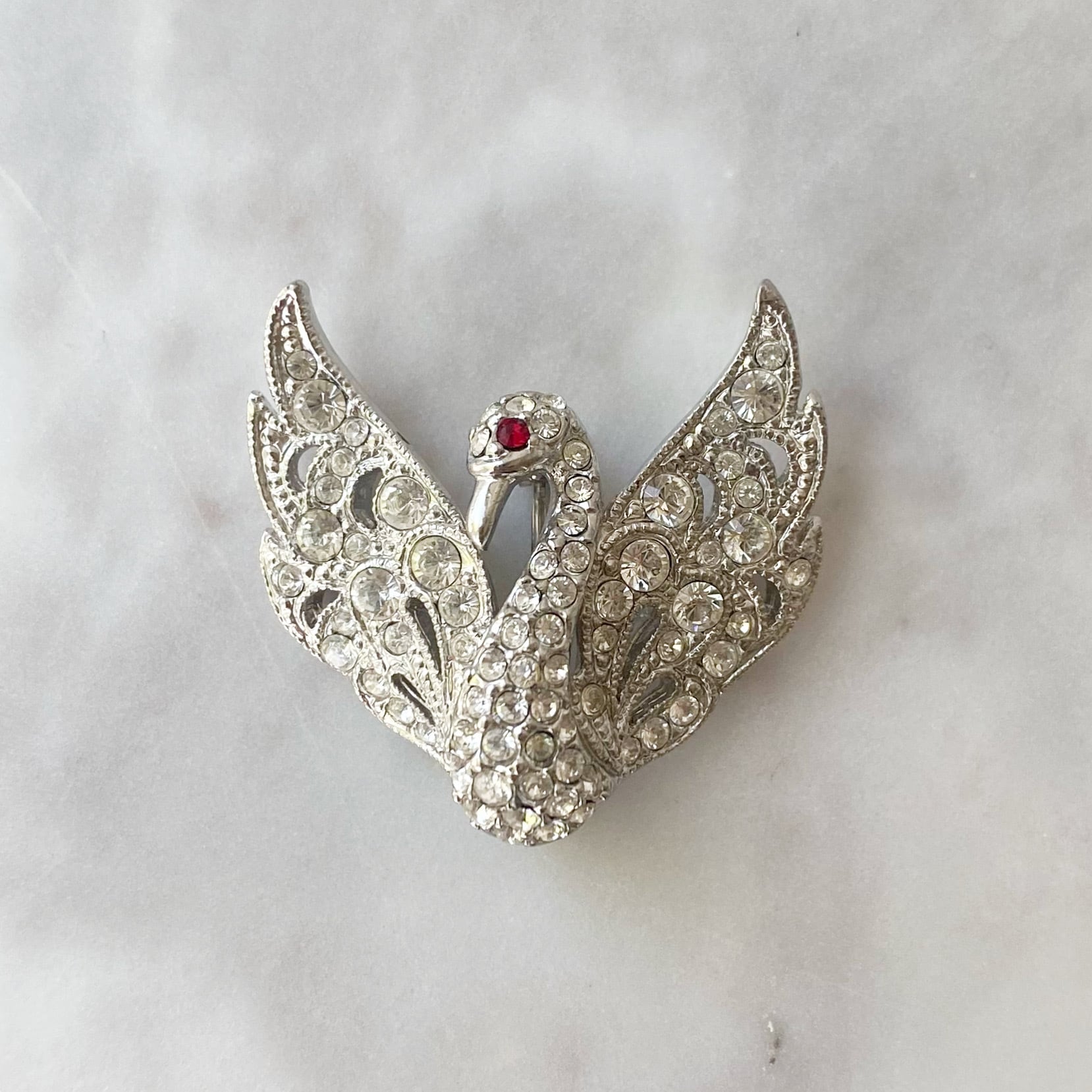 イギリス ビンテージ 希少 ブローチ A&S 美品 馬 モチーフ スワロフスキー