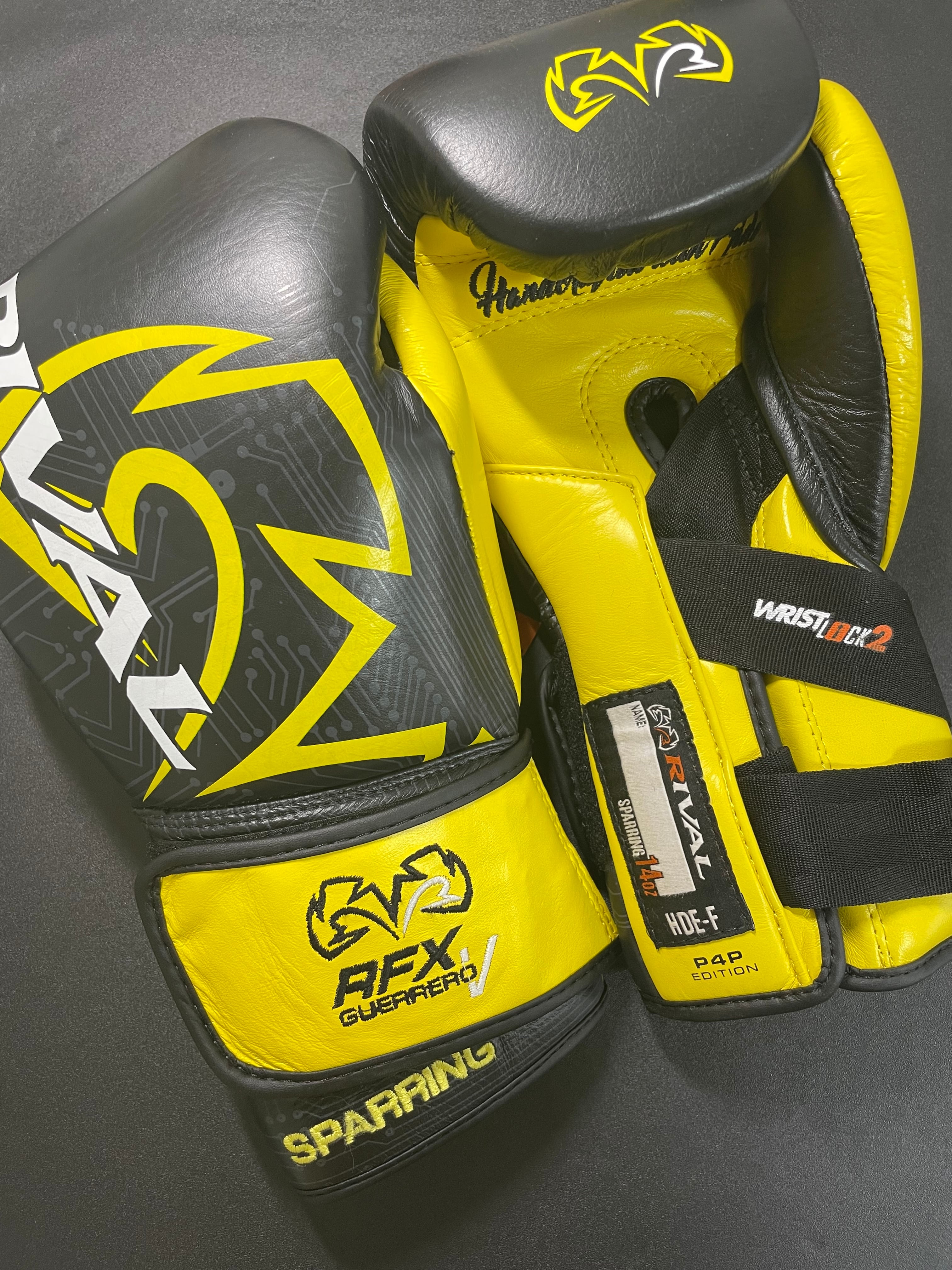 限定値下げ』RIVAL RFX GUERRERO ボクシンググローブ SF-F Rival RFX