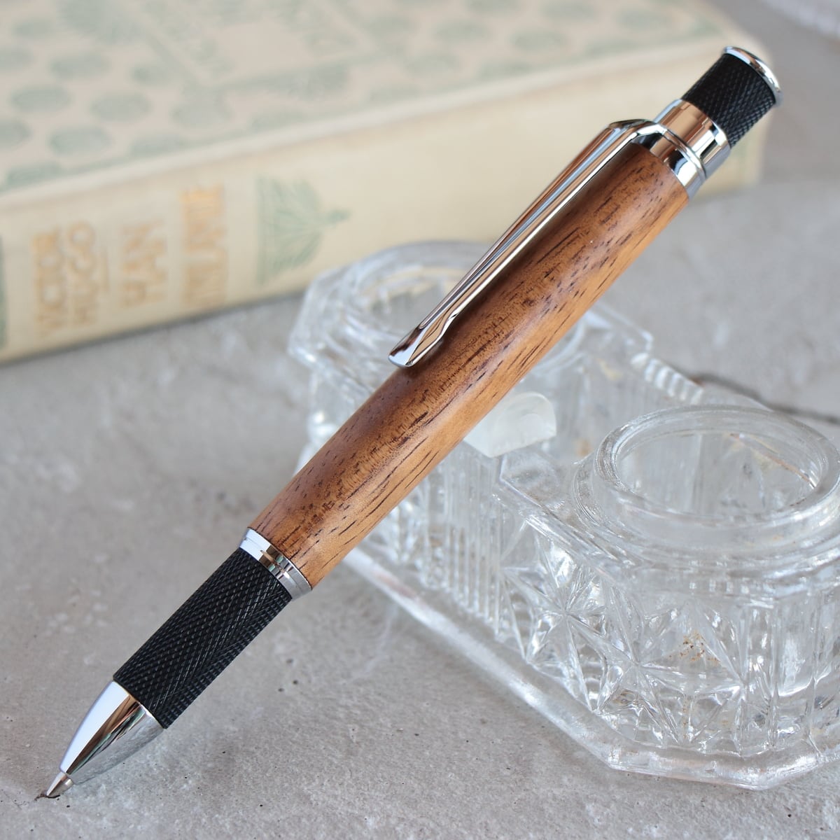 本花梨瘤紅白 濃淡 ハンドメイド 木軸ボールペン G2 天然木 シルバー