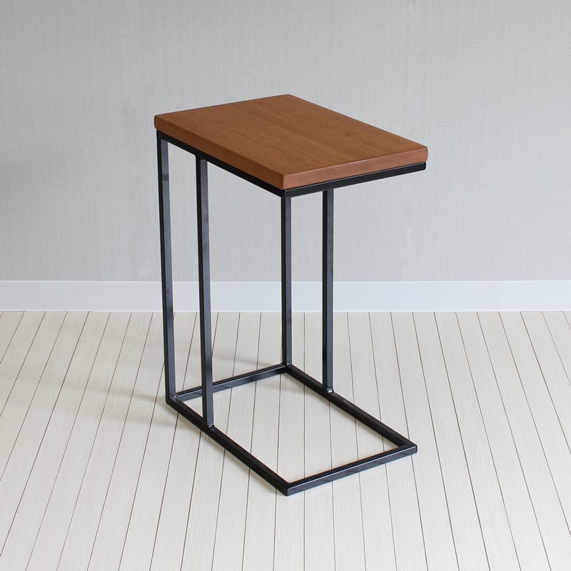 受注製作 天然木無垢材ウォールナットとアイアンのソファーサイド