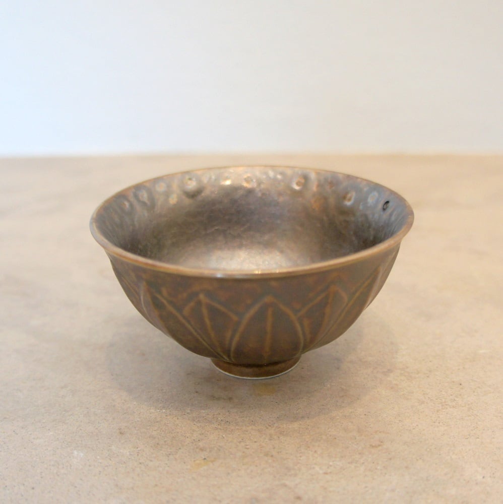 人気・一点物】青木良太 銀瓷手捏少服茶盌 人気・一点物】青木良太 銀