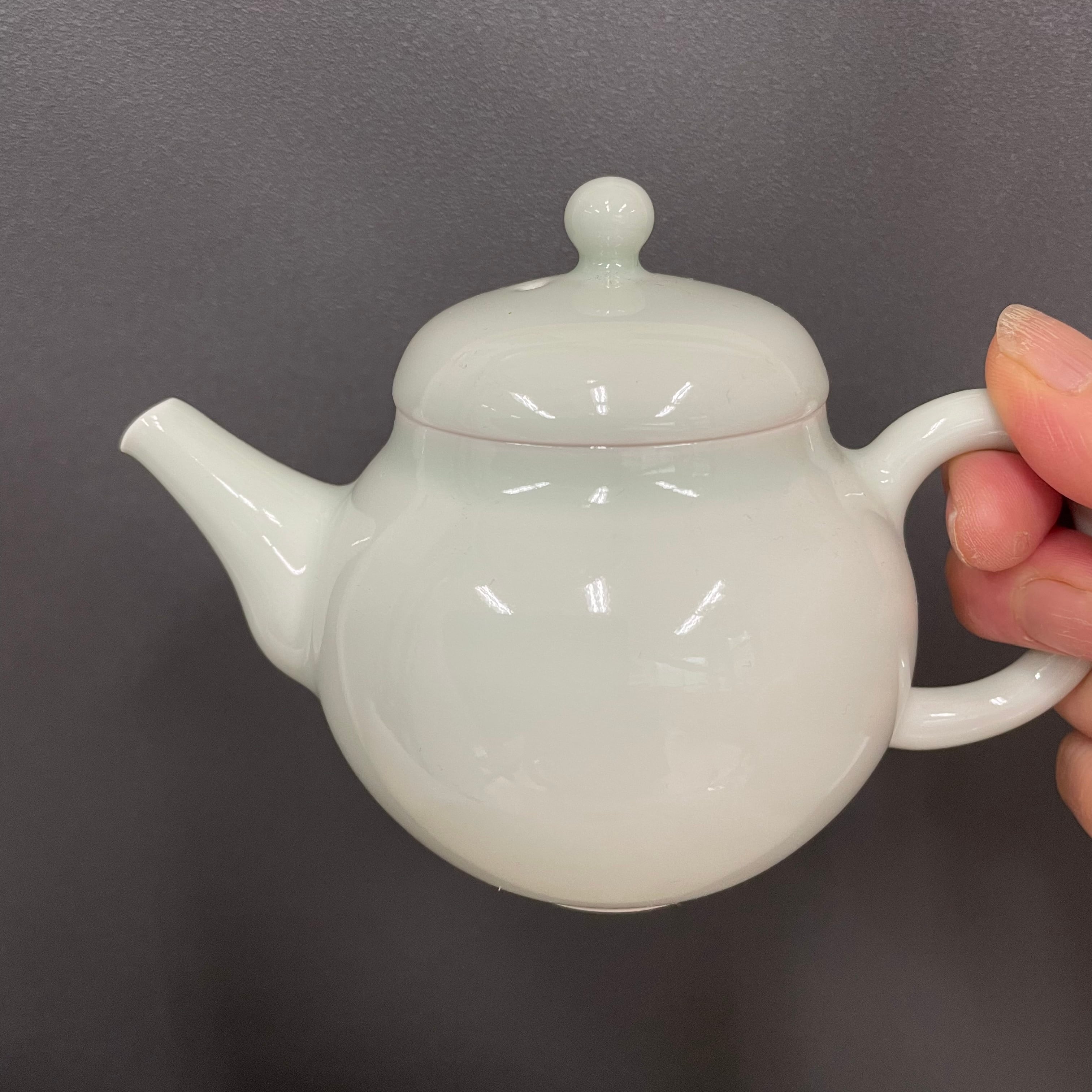 常滑 前川淳蔵 青磁後手iso71 | ISOBEYA