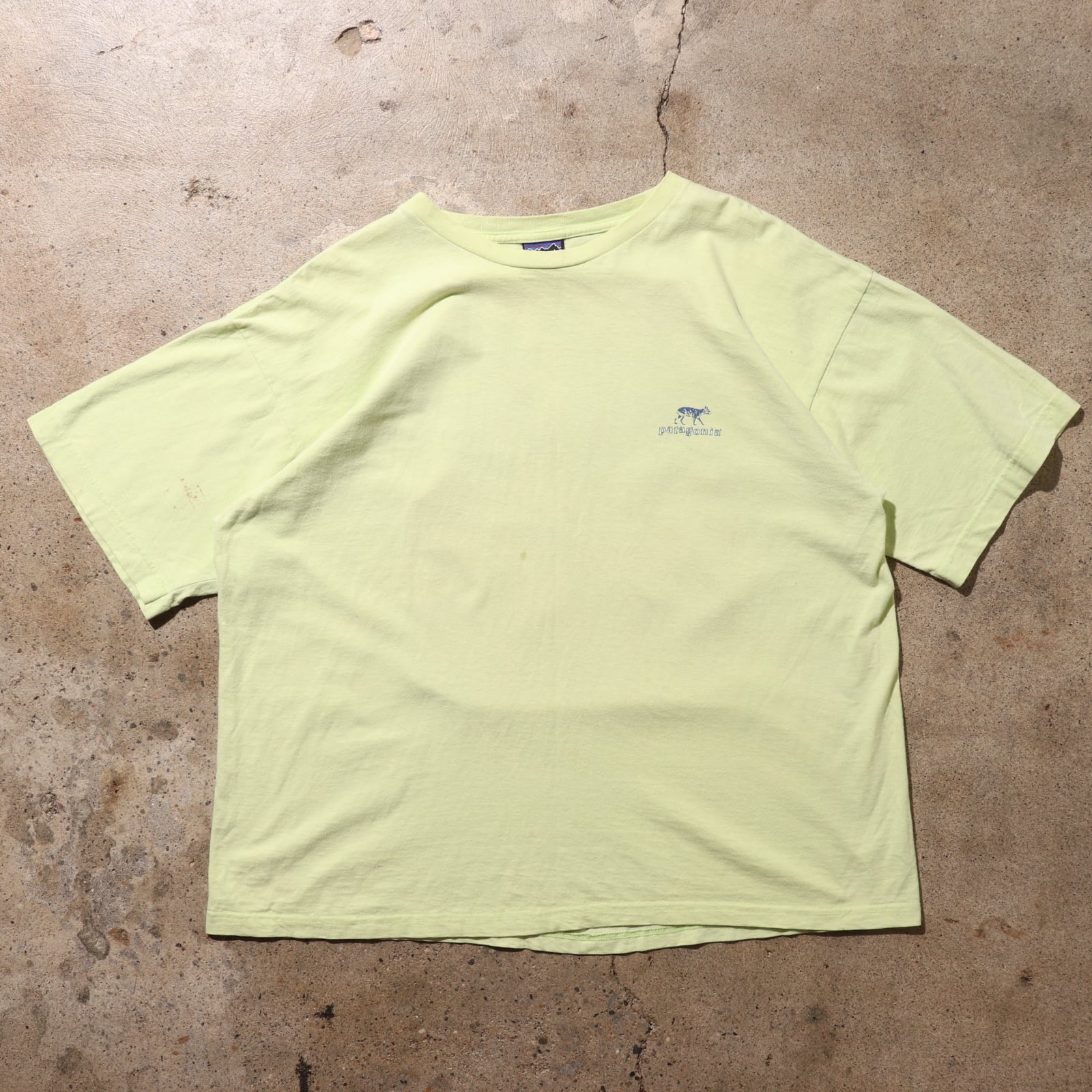 特価 XL 絶滅危惧種 90s patagonia Tシャツ パタゴニア 米国製 黄緑