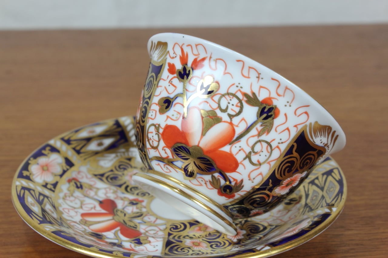 ロイヤルクラウンダービー伊万里ティーカップトリオ