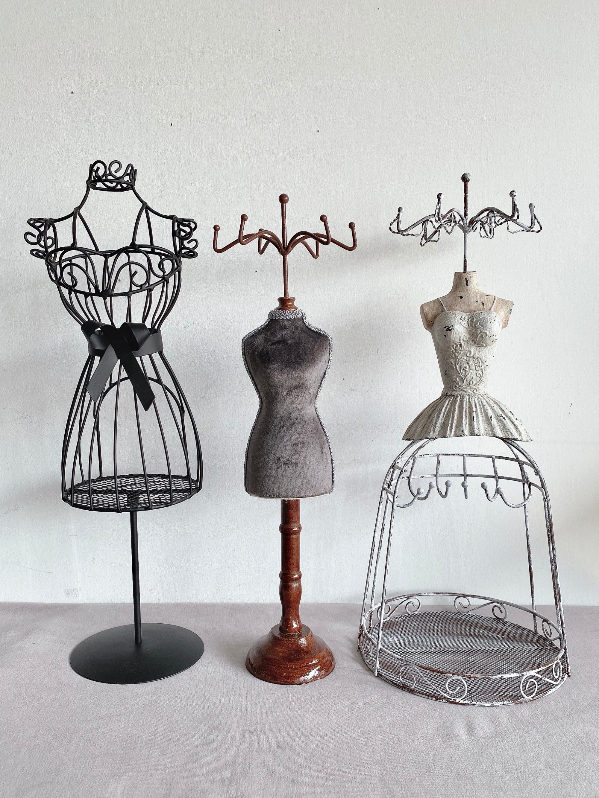 クラシカル ミニトルソー GY/PU/IV | ディスプレイ雑貨什器専門店 Velvety