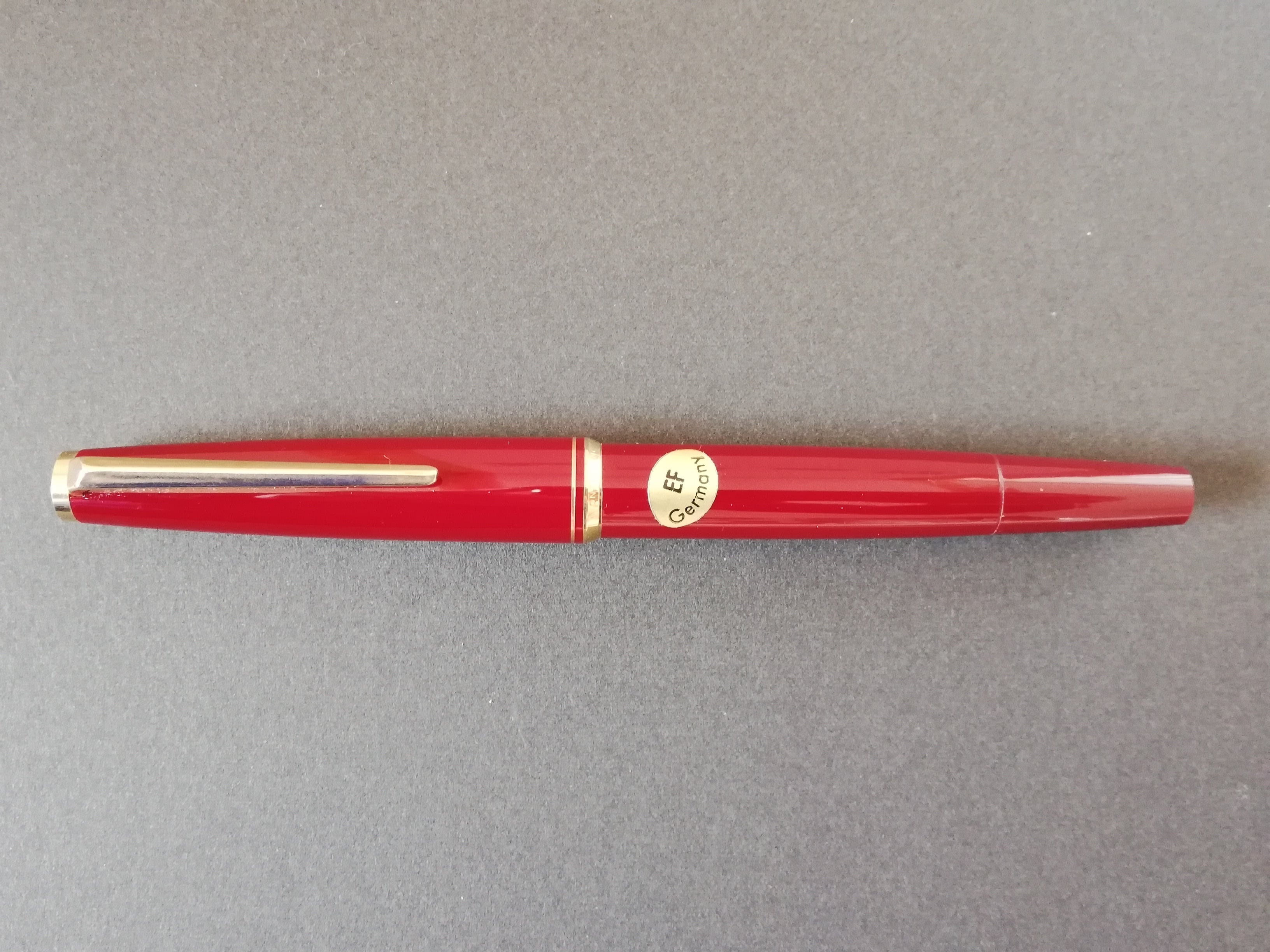 70s モンブラン 221 ボルドー MONTBLANC 221 （極細字） 14K 01983