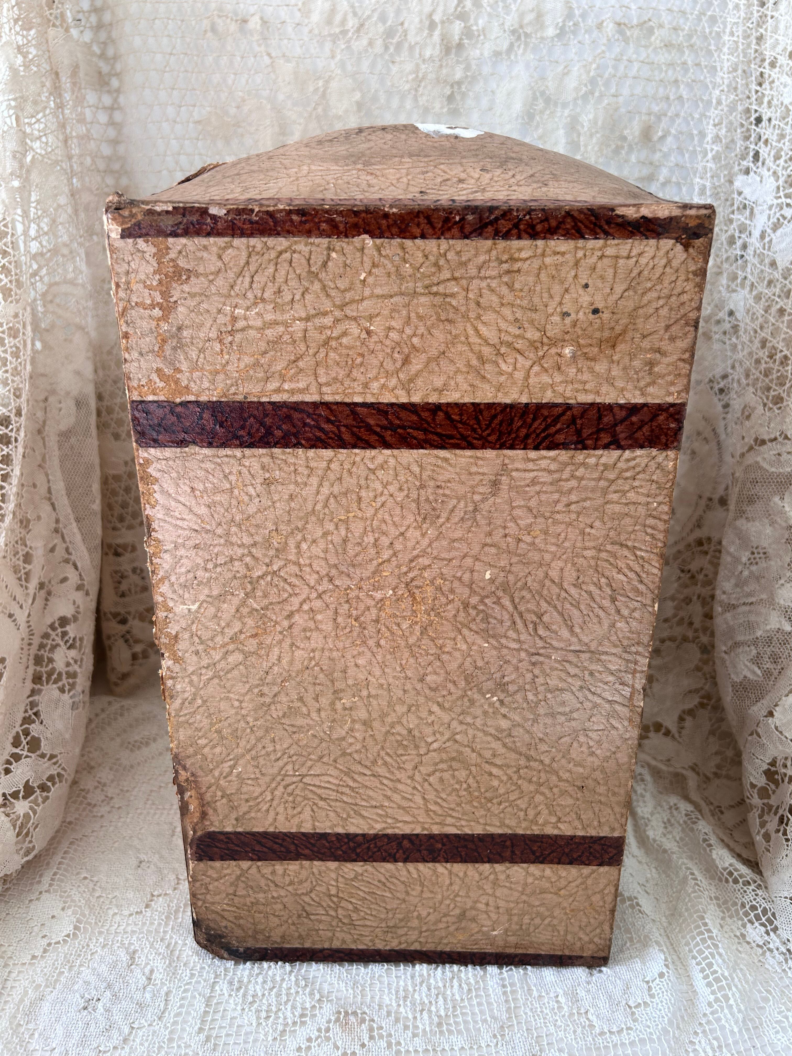 フランス アンティーク ドールプレゼンテーションボックス | le