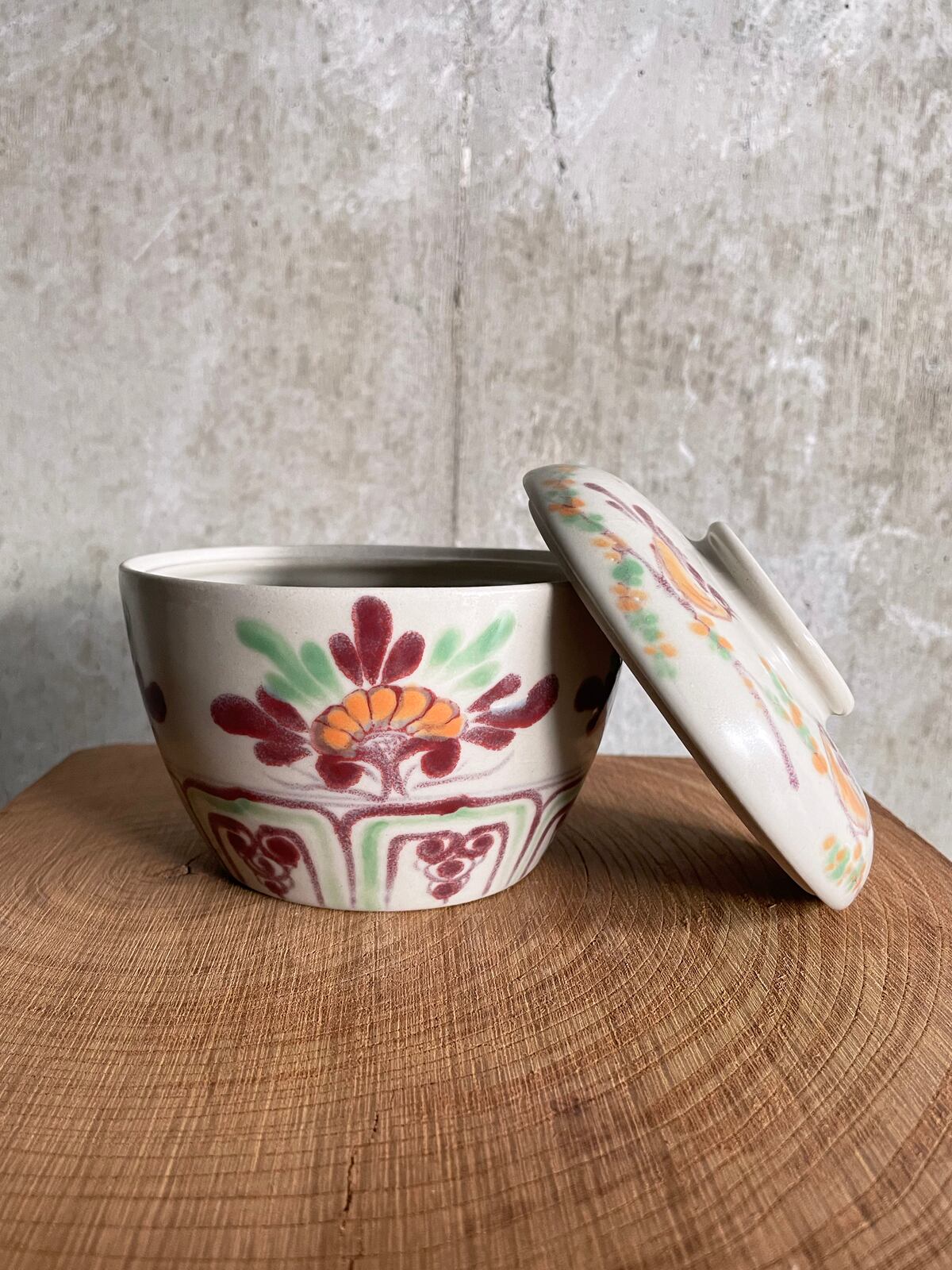 ニューバッチャン焼き／蓋付き壺 | 333 & tay - Delivery Service