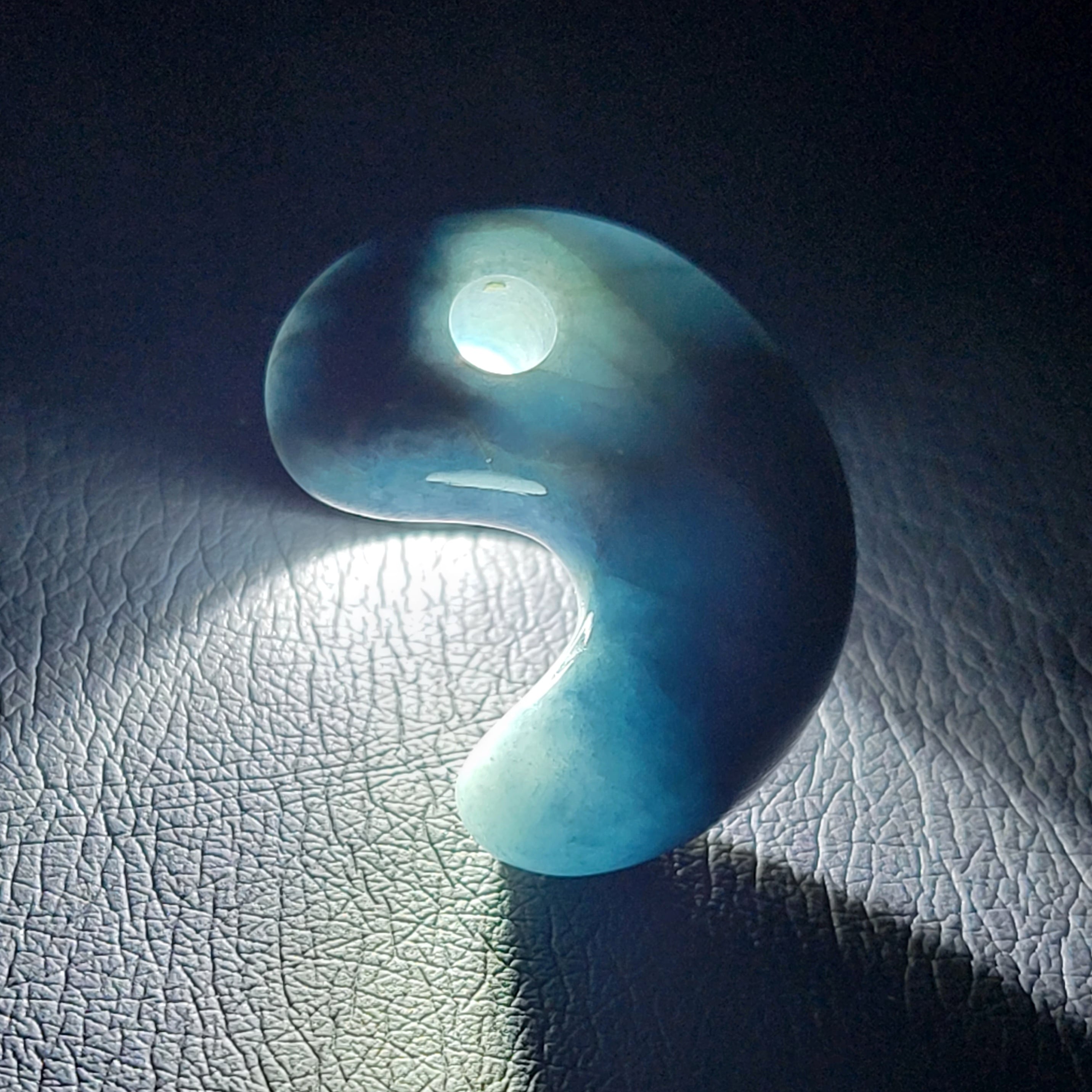 糸魚川翡翠 勾玉 入りコン沢 ad6d3462925522bce7196934b9ce72