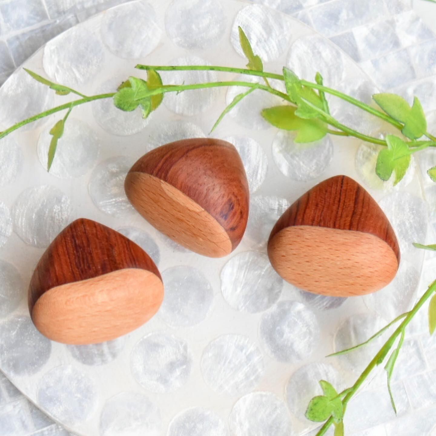 木の栗 栗 栗のオブジェ 栗の置物 栗好きにはたまらない 触り心地良い