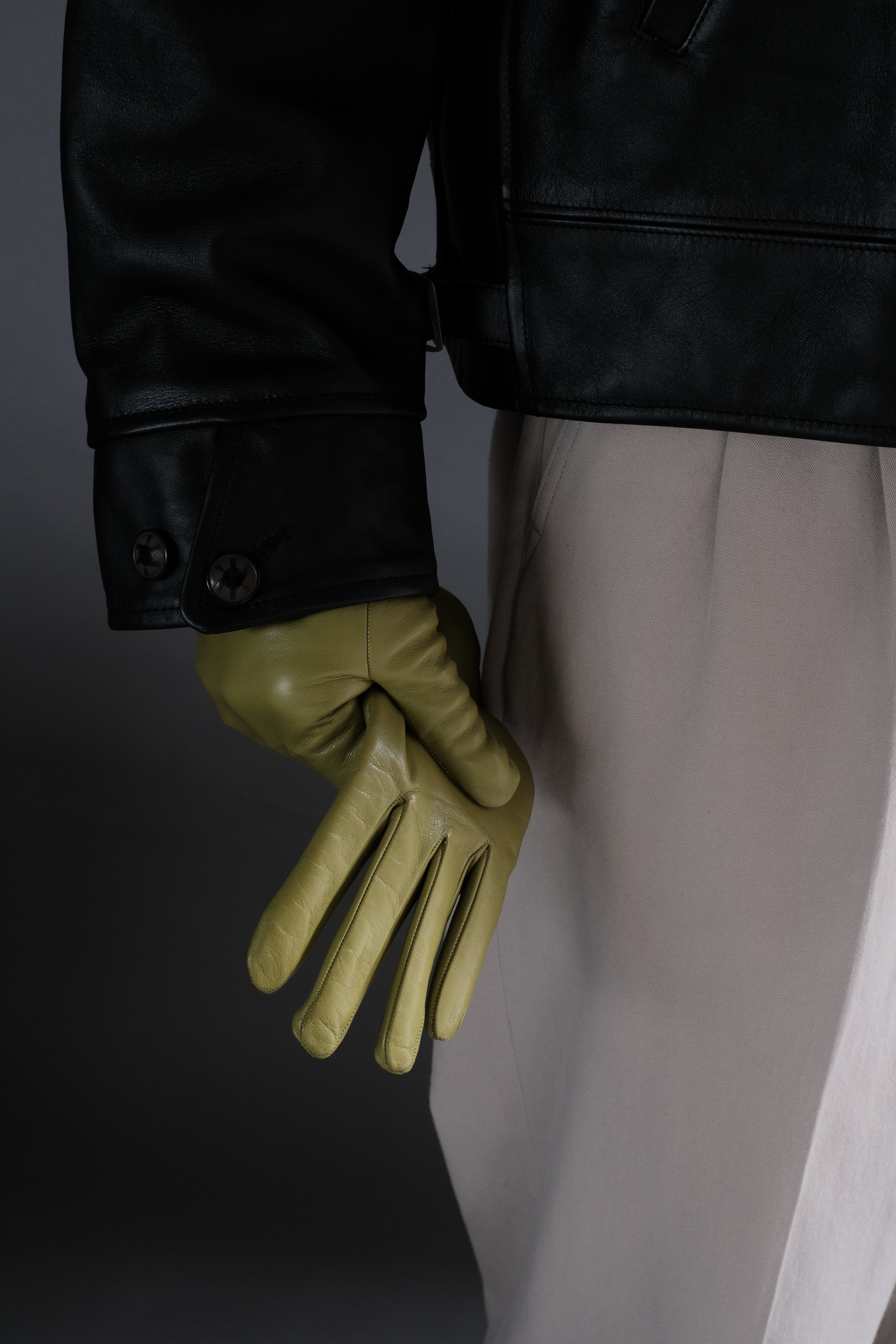 OMAR AFRIDI / CURVED GLOVES -ACID GREEN | LIVING