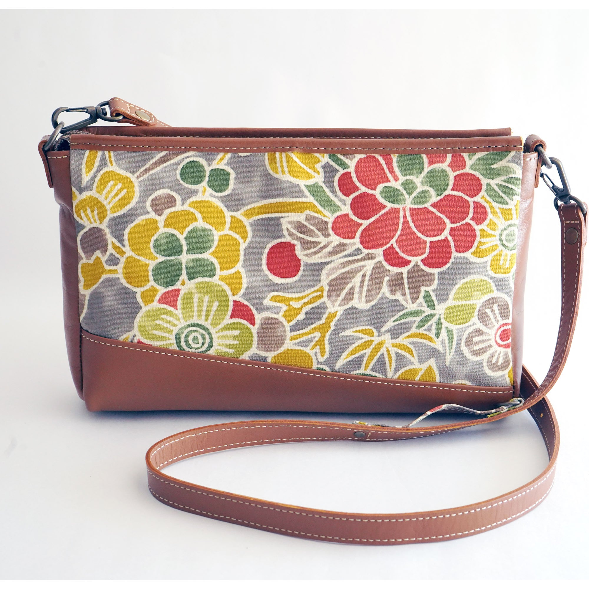 ずとまよ ディスプレイショルダーバッグ 新品未使用 ZTMY Display