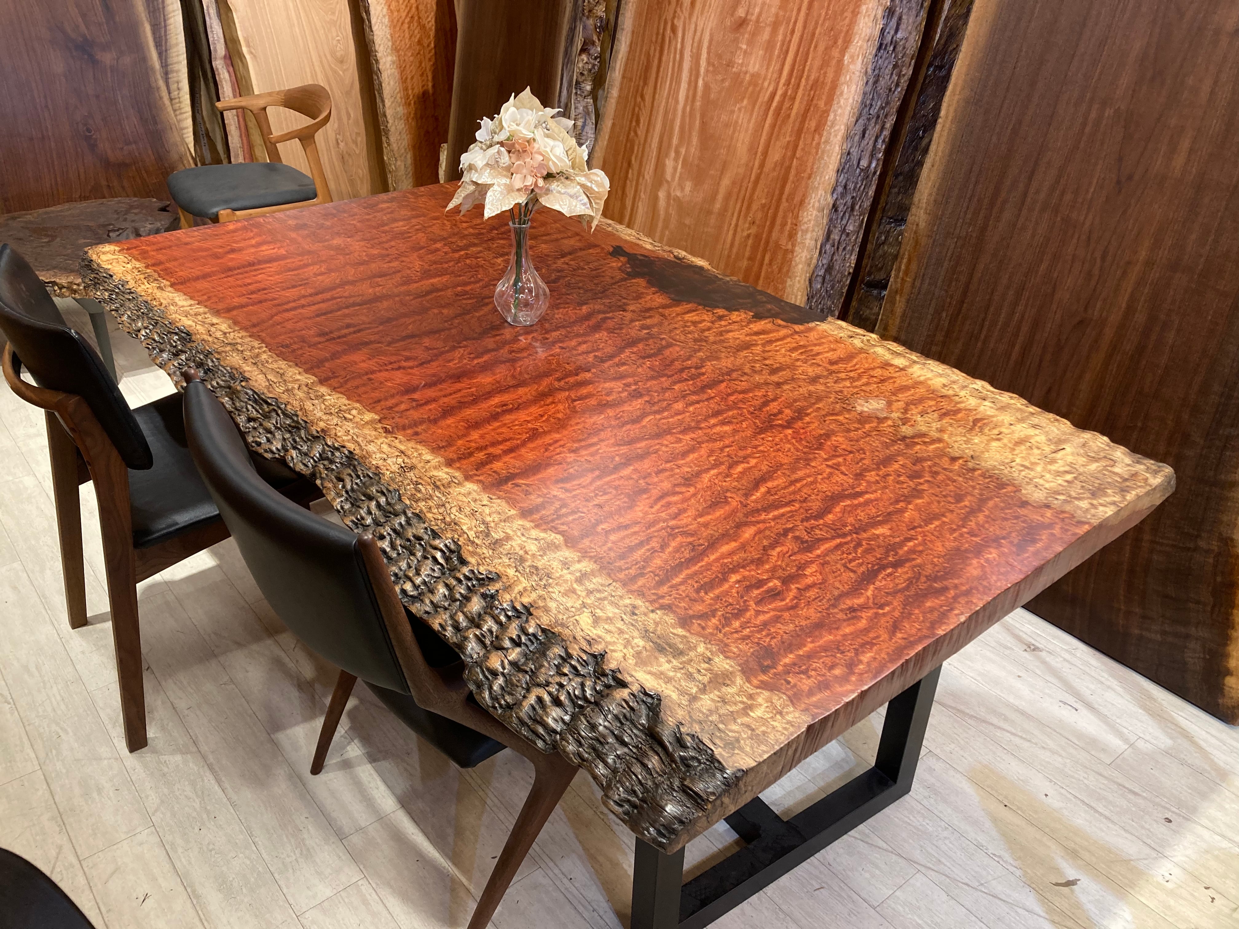 ≪青山店≫ ブビンガ 玉杢 レジン 一枚板 1750×1030-860×50 221441