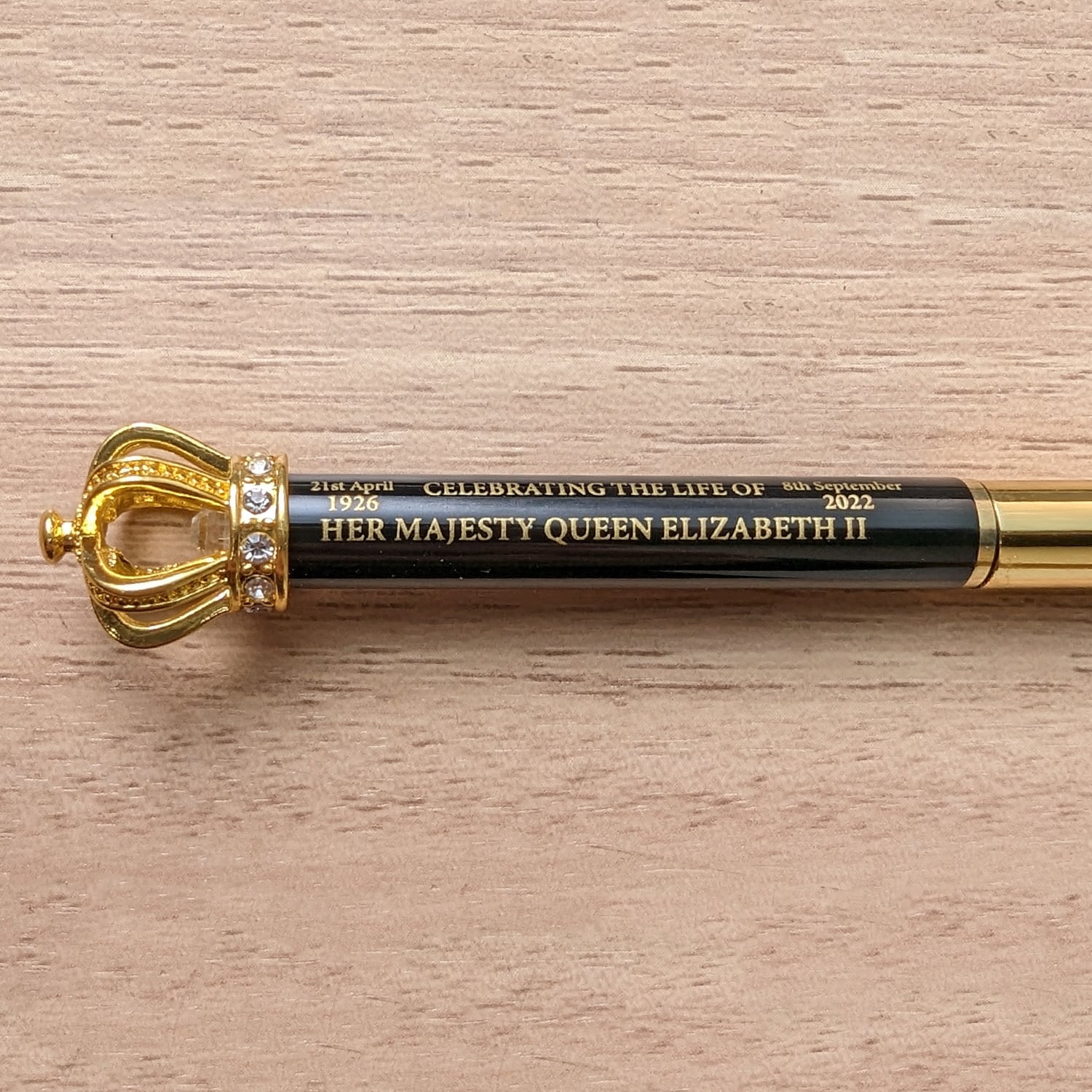 エリザベス女王メモリアル王冠ボールペン【EⅡR】 Elgate Products
