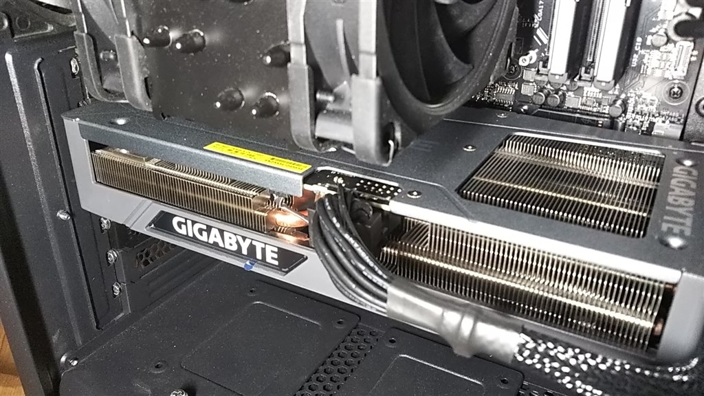 MSI GeForce RTX 4070 12G + 補助電源 MSI GeForce RTX 4070 12G +