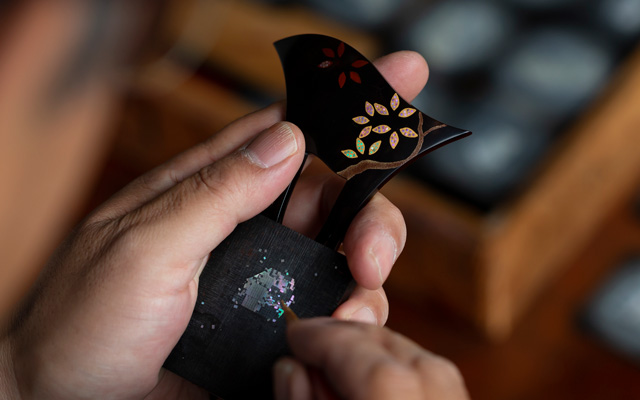 佐々木省庵作 桜材研出技法本金螺鈿蒔絵中次 花鳥