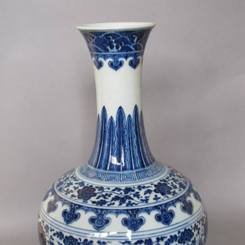 中国美術 清朝期 清代青花纏枝蓮紋花觚 染付蓮紋瓶 唐物 中国美術 清朝