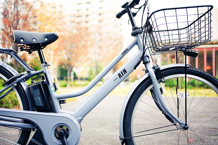 ヤマハが電動アシスト自転車「PAS RIN」を新発売 乗っている姿が「凛
