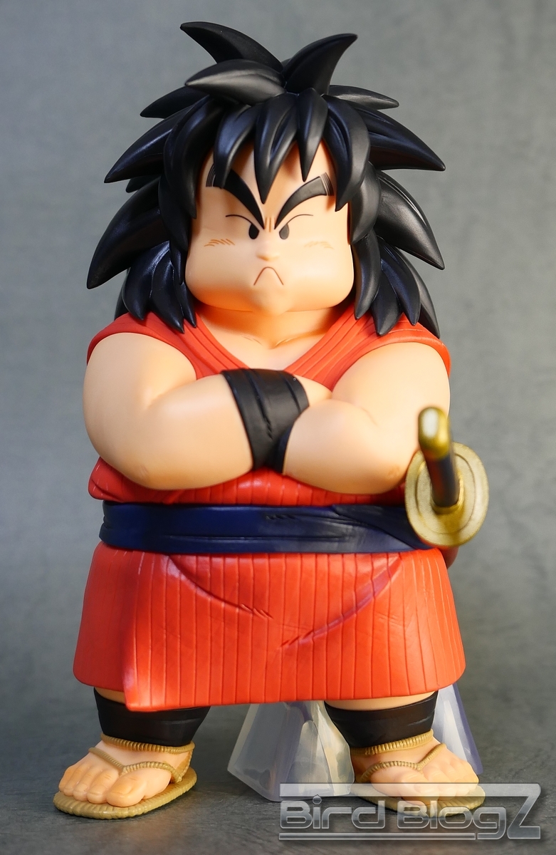 赤いドラゴンフィギュア 雲の上に立つ Amazon.co.jp: メガハウス