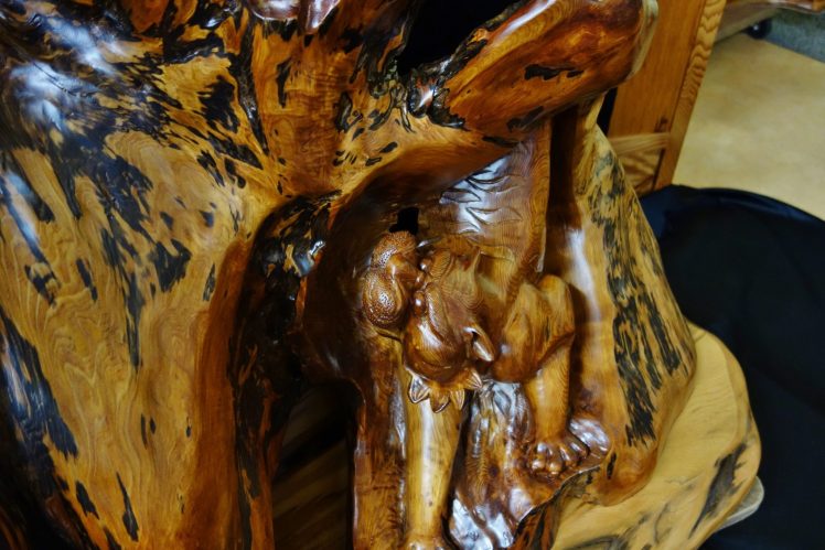 天然木一刀彫り衝立虎 竹藪杉高さ122cm