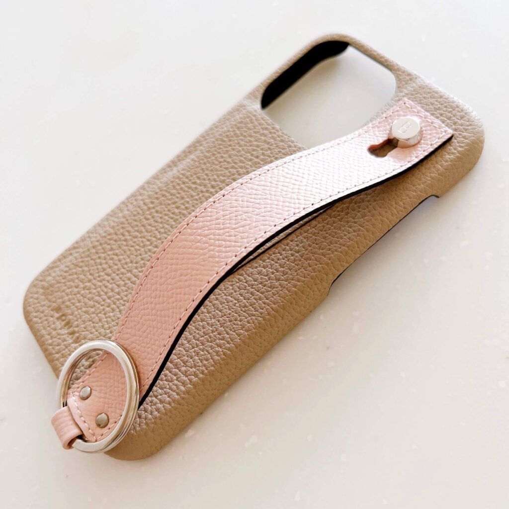 ボナベンチュラ ハンドル付き バックカバーケース iPhone16pro ピンク