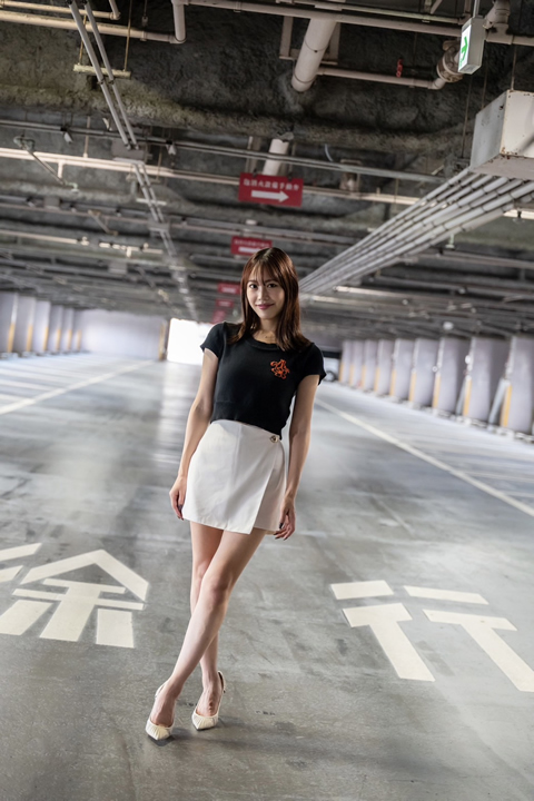 美月ちかChika Mizuki | TALENTS | 株式会社ボンド｜BOND!! inc