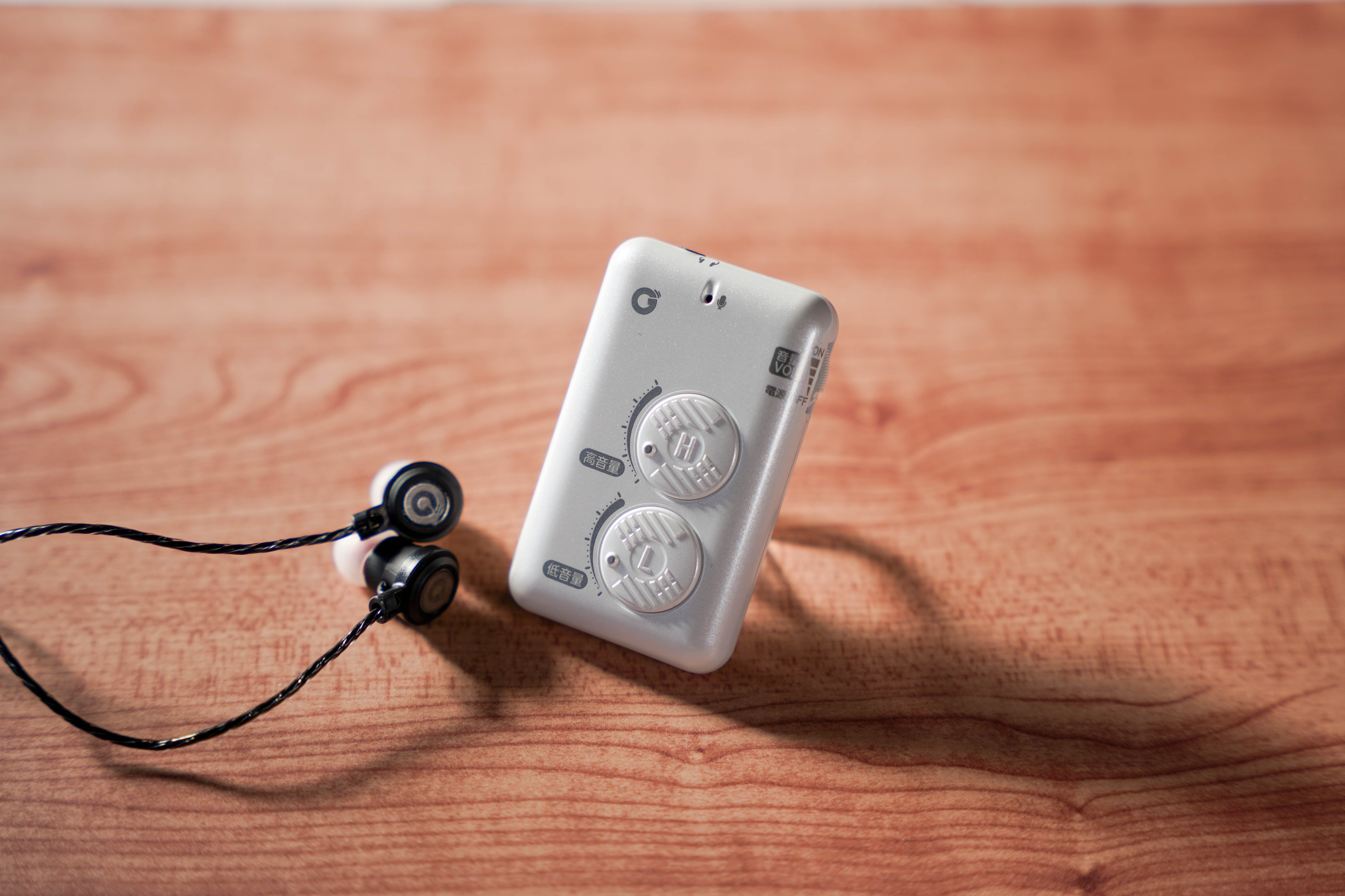 イヤーソニックインGD-ES-01 | earsopen - 耳をふさがずに音を楽しむ骨