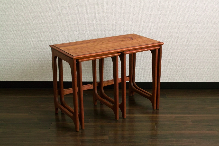 ヴィンテージ オールドマルニ チーク ネストテーブル 入れ子 北欧モダン