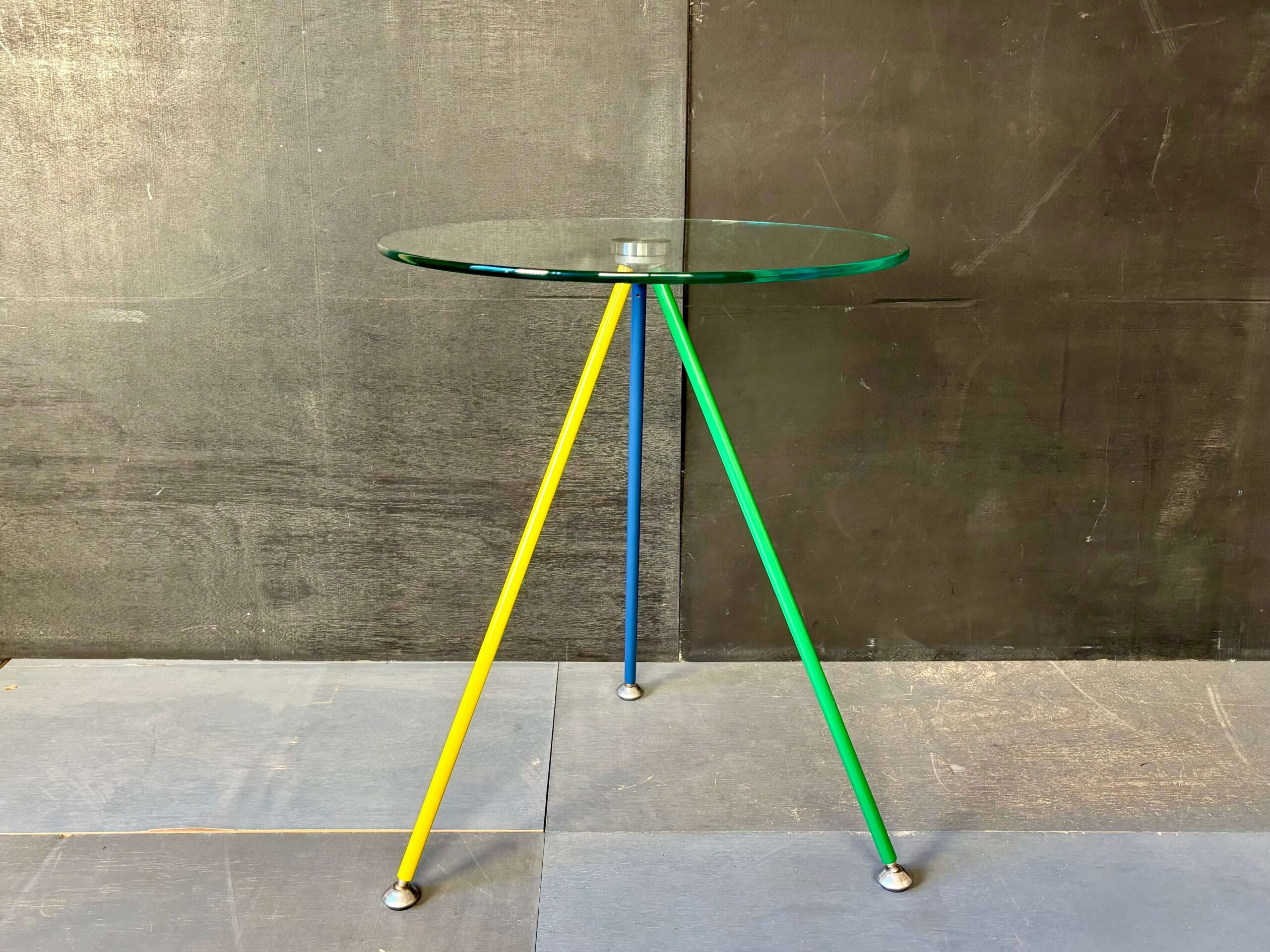 80年代 80年代 ヴィンテージ ポストモダン デザイン サイドテーブル