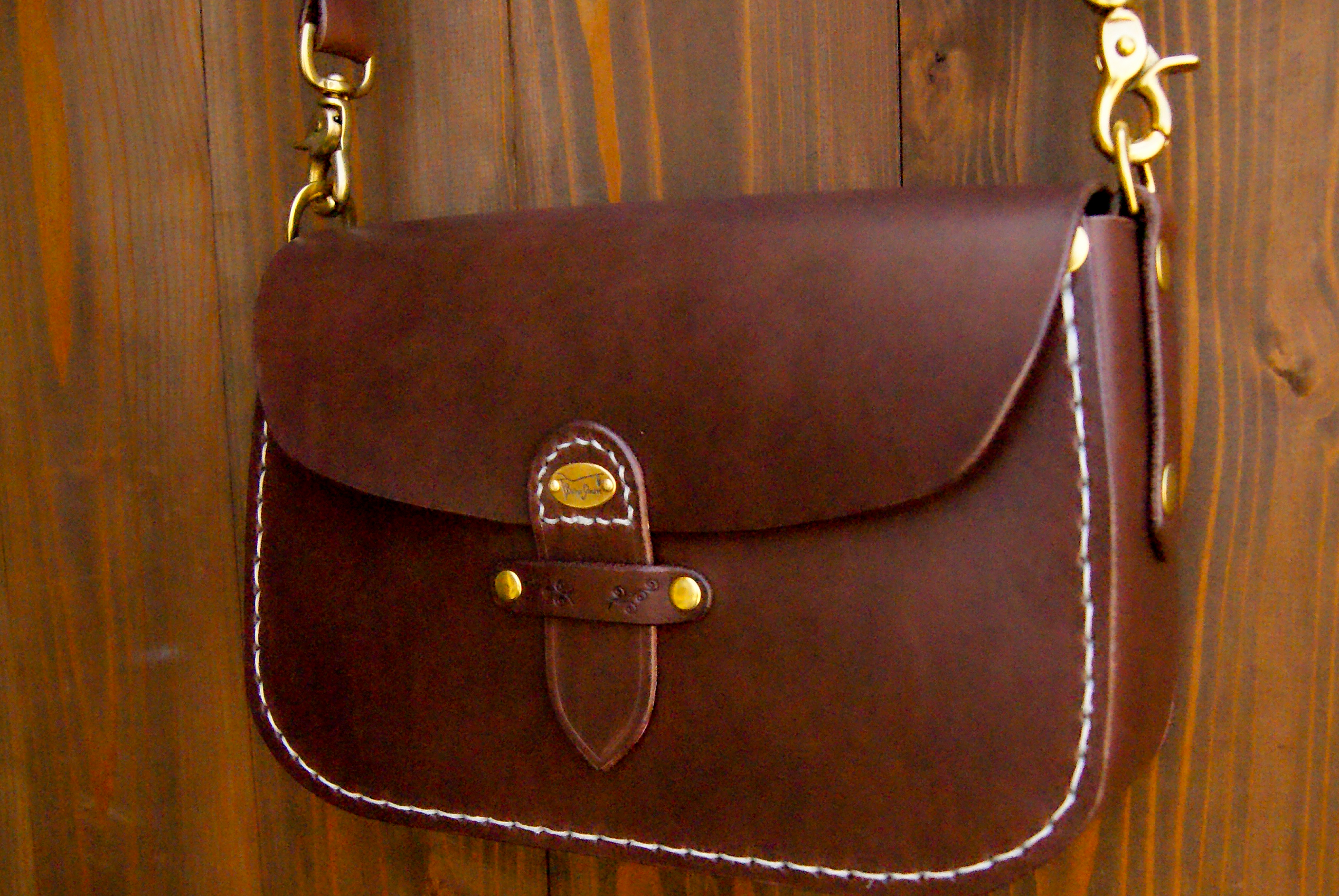 DIANA レザーバッグ 真鍮パーツ イタリアンレザー手縫い仕上げ