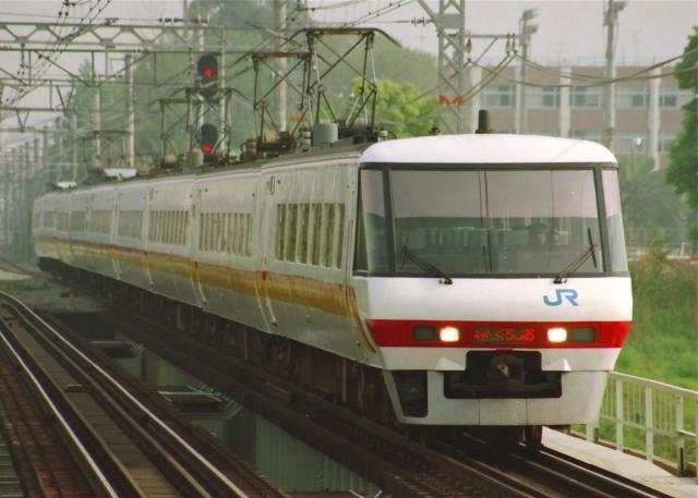 H26.8.10 381系superくろしお 懐かしの旧塗装 | αFinder