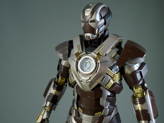 バーザムさま専用 ホットトイズ アイアンマン マーク24 タンク 開封未