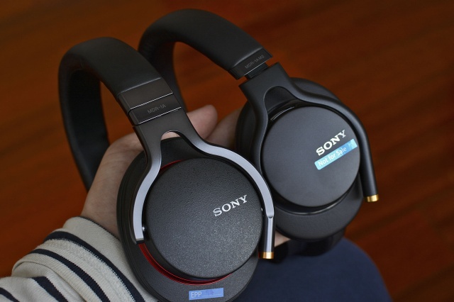 ソニーのヘッドホン『MDR-1A / MDR-1AM2』の外観比較 | ヲチモノ