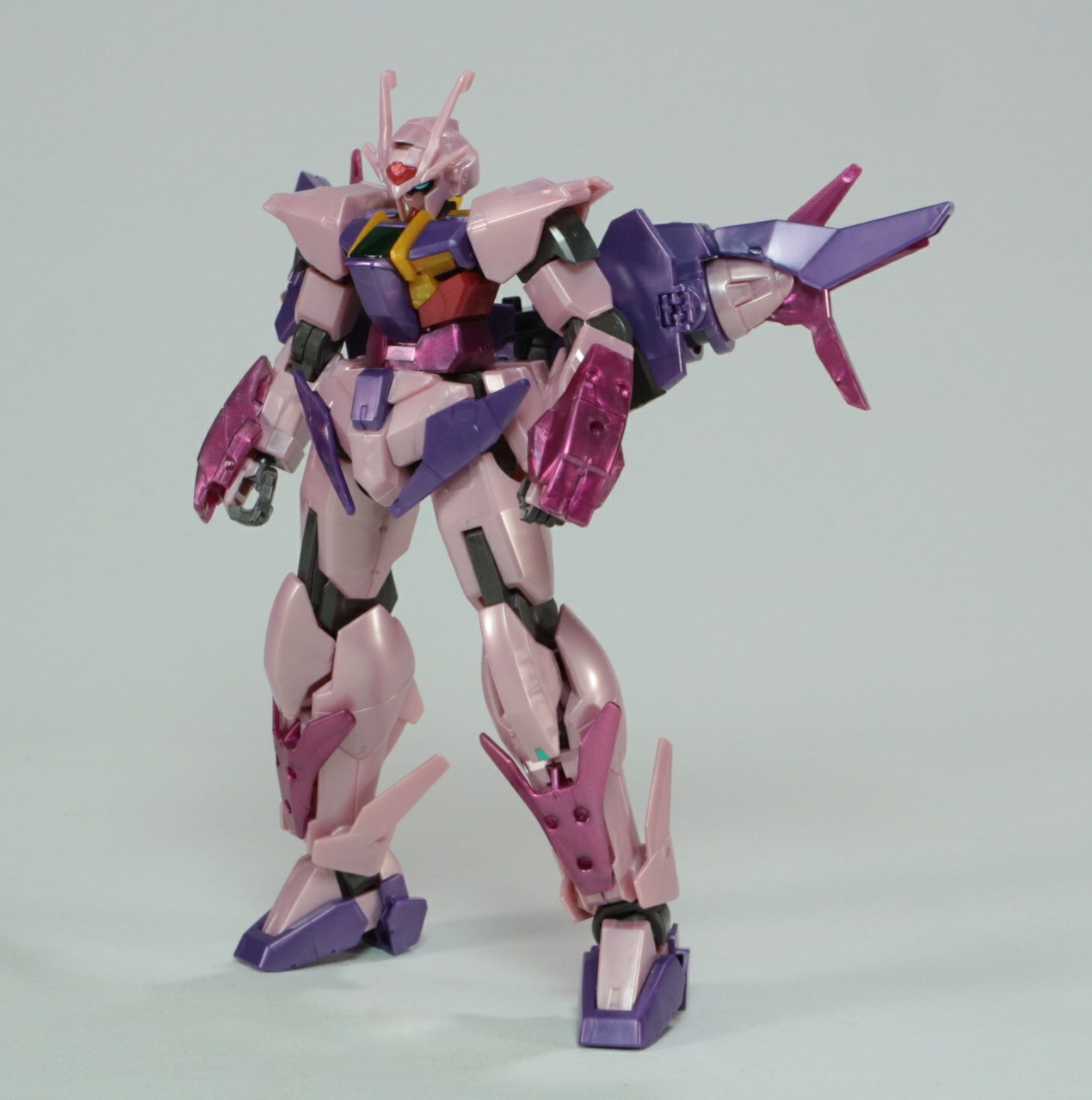 HGBD 1/144 ガンダムダブルオースカイHWS（トランザムインフィニティ