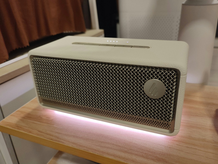 EDIFIER ES60』レビューチェック ～音質もデザインも上品なポータブル