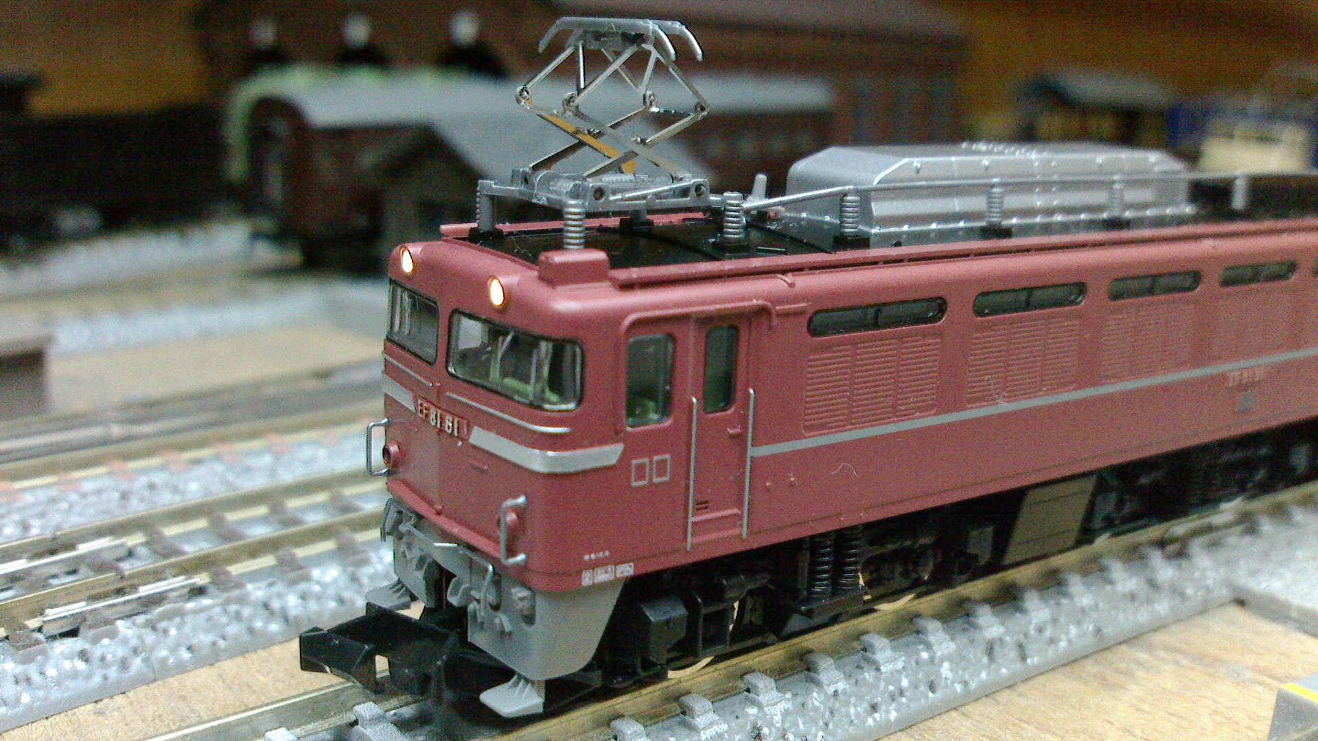 鉄道模型再収集開始 速報版#006 TOMIX JR EF81 81・復活お召塗装＆JR