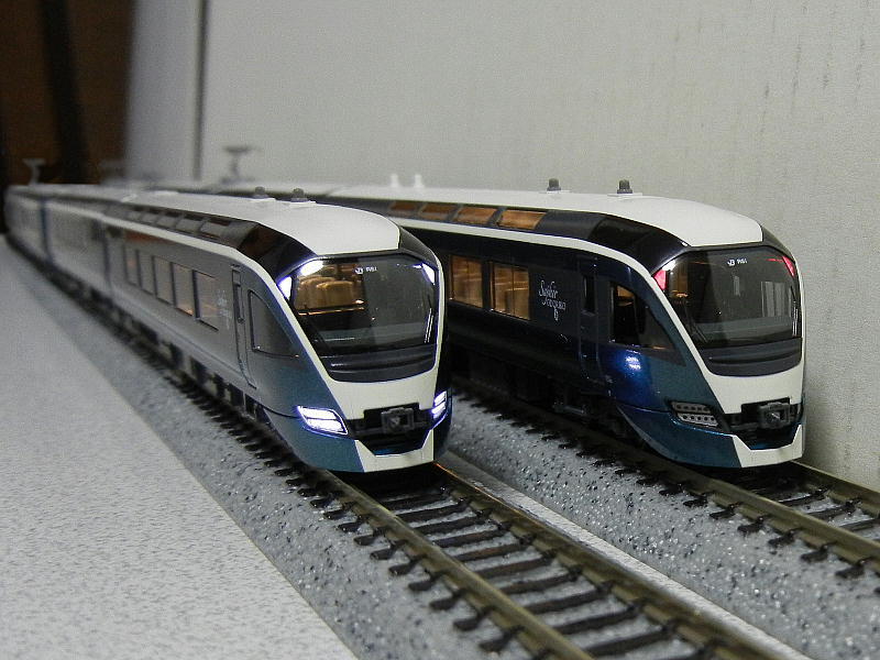 KATO製E261系サフィール踊り子8両セットに室内灯を装備しました