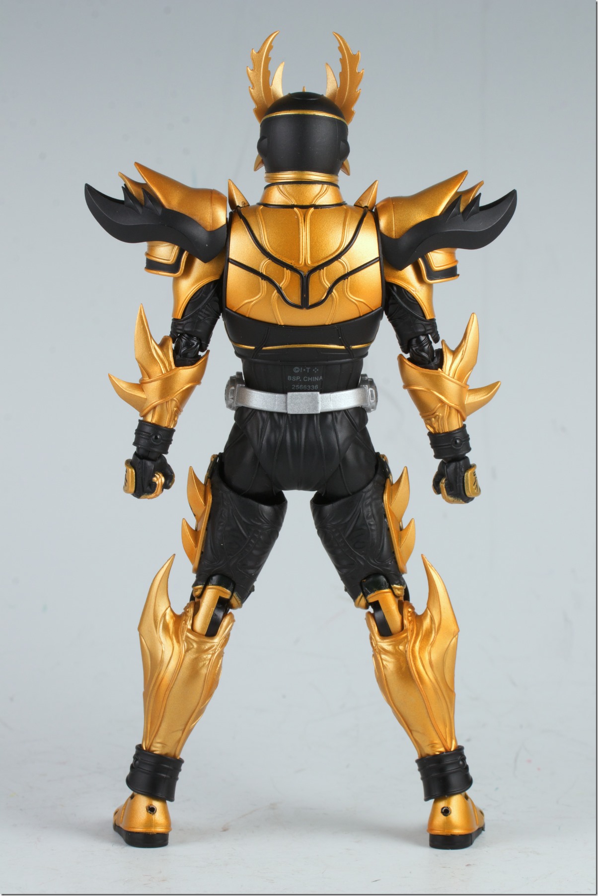 372 未開封 真骨彫 仮面ライダークウガ ライジングドラゴン S.H.